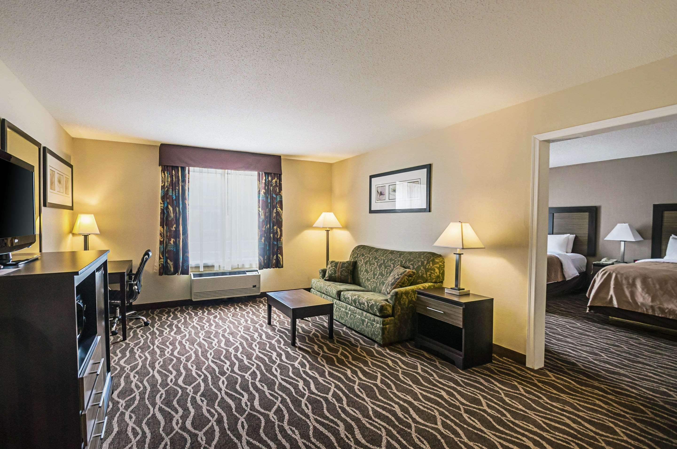 Quality Inn & Suites Frostburg-Cumberland Экстерьер фото