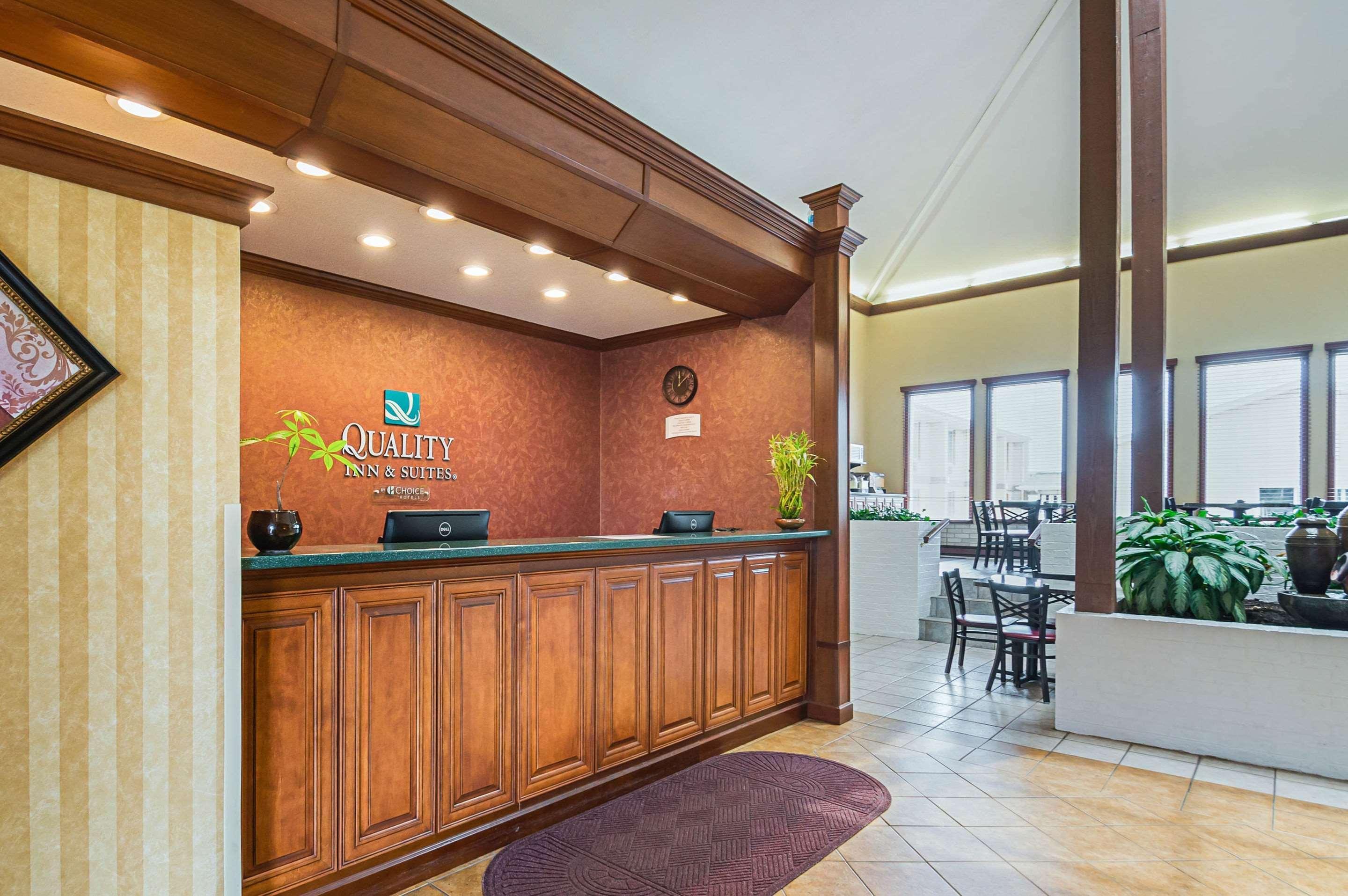 Quality Inn & Suites Frostburg-Cumberland Экстерьер фото